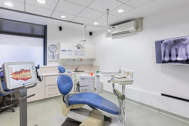 city dental private treatment room