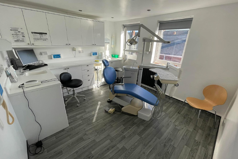 Lynwood Dental Fulwell Private Treatment Room