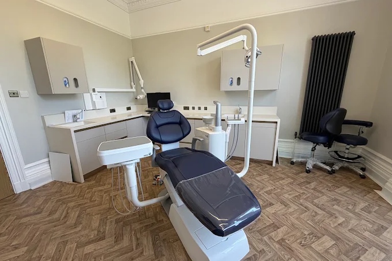 Abbots Park Dental Care private treatment room